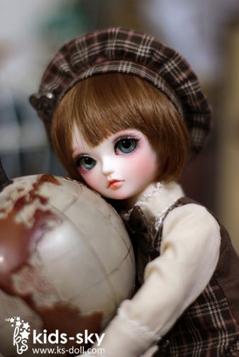 Amber | Preorder | DOLL - Image 2