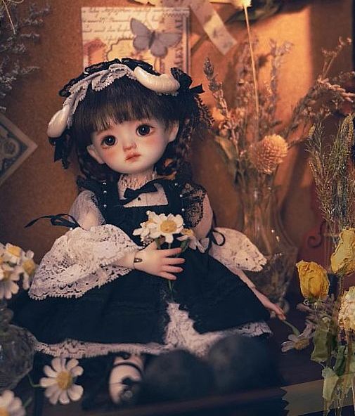 Hazel | Preorder | DOLL - Image 10