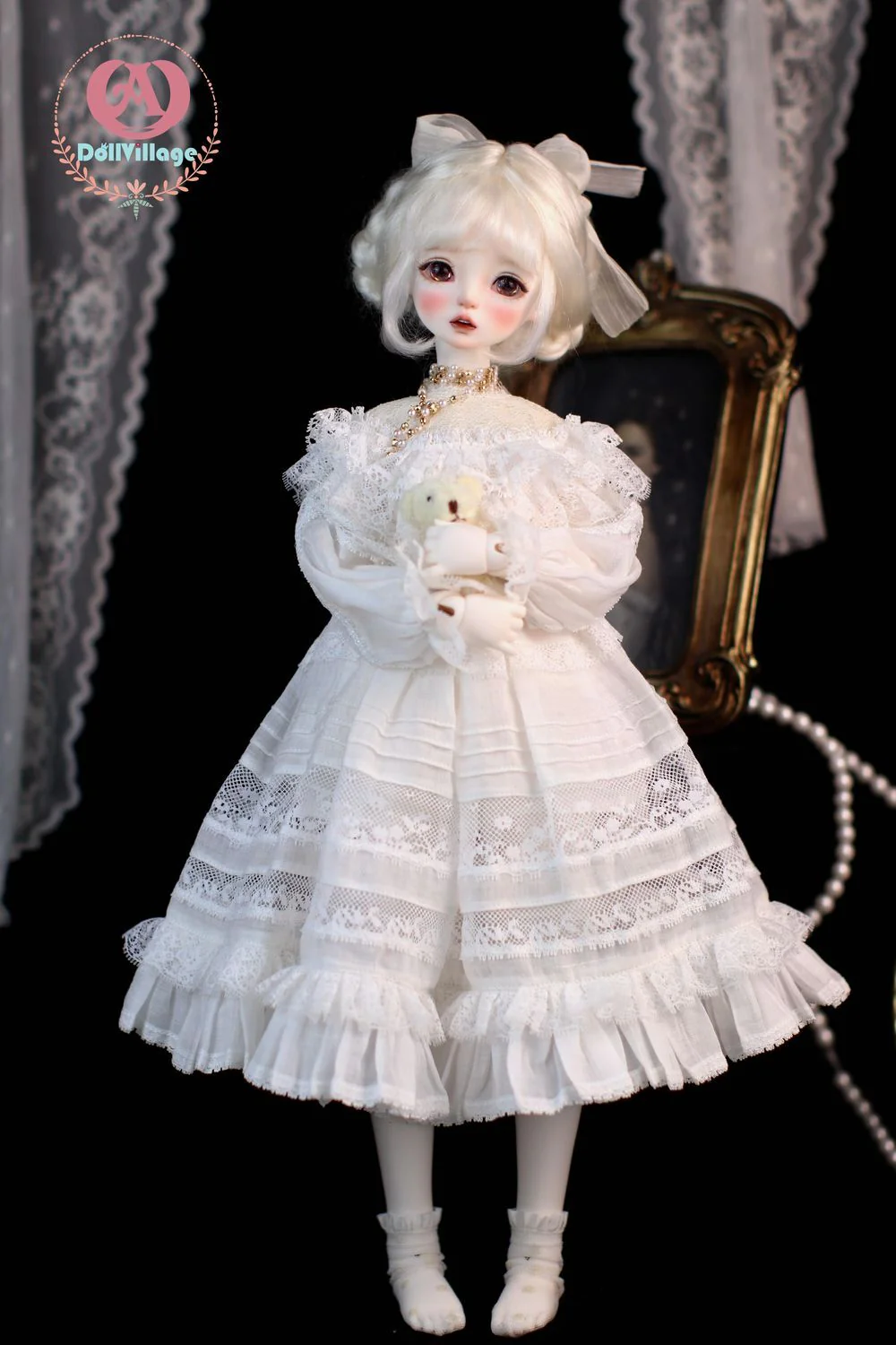 M-4-003: White | Preorder | WIG - Image 5