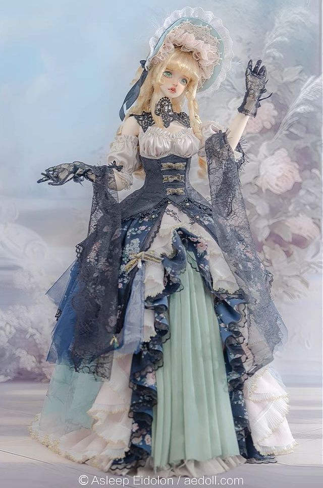 Sophia | PREORDER | DOLL - Image 14